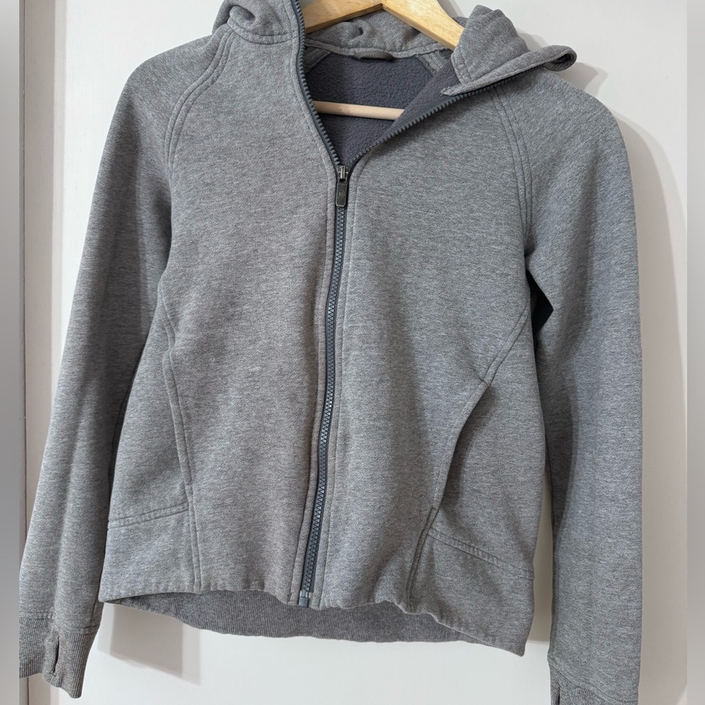 Lululemon jacket size 4
